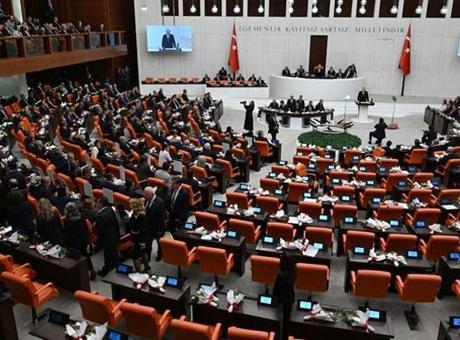 İletişim Başkanı Burhanettin Duran’dan Yeni Parti Grubu’na tepki