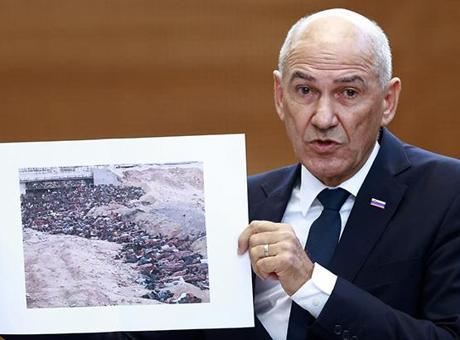 İsrail’i aklamaya çalışırken rezil oldu! Slovenya Başbakanı Jansa’dan kürsüde skandal gaf