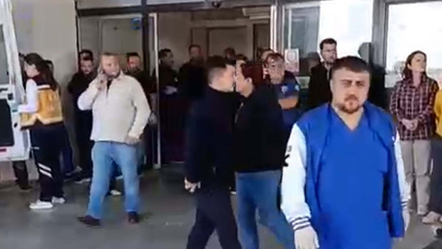 Manisa’da maden ocağında göçük: 7 işçiden 2’si çıkarıldı