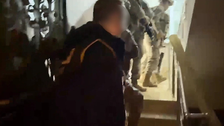 Sanal medyadan eleman temin eden çeteye darbe: 25 şüpheli yakalandı