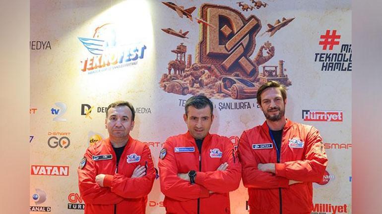 Şanlıurfa'da TEKNOFEST coşkusu! Selçuk Bayraktar Demirören Medya standını ziyaret etti 4 Şanlıurfa'da TEKNOFEST coşkusu! Selçuk Bayraktar Demirören Medya standını ziyaret etti