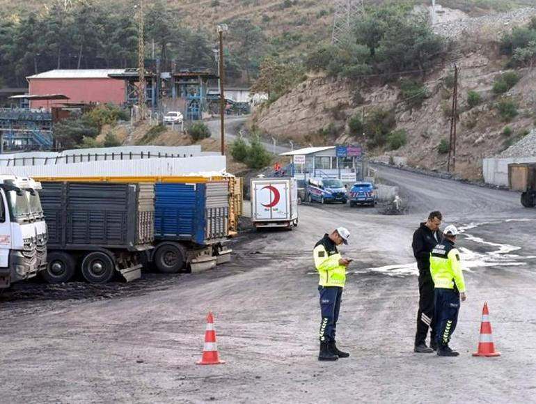 Soma'da 5 kişinin öldüğü maden ocağındaki göçükle ilgili 9 şüpheli tutuklandı 3 Soma'da 5 kişinin öldüğü maden ocağındaki göçükle ilgili 9 şüpheli tutuklandı