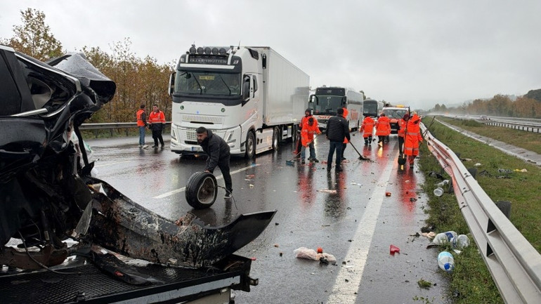 Üsküdar Belediye Başkan Vekili Dündar Ziya Gültekin trafik kazasında hayatını kaybetti
